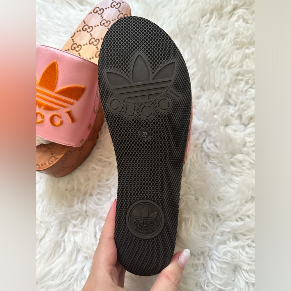 Gucci & Adidas collab clogs - Picture 3 of 7